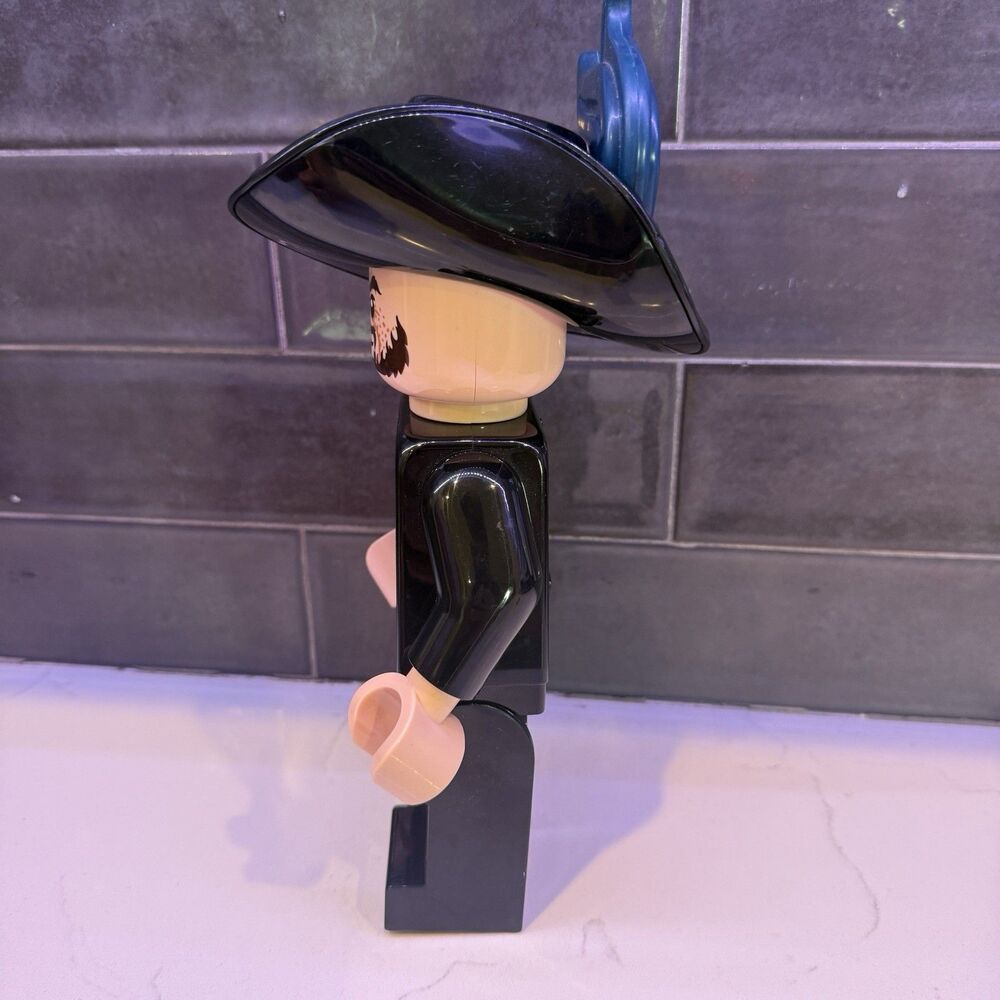 RARE! LEGO Pirates of the Caribbean BARBOSSA w/ Feather! ALARM CLOCK  ~ TESTED! - Picture 5 of 13